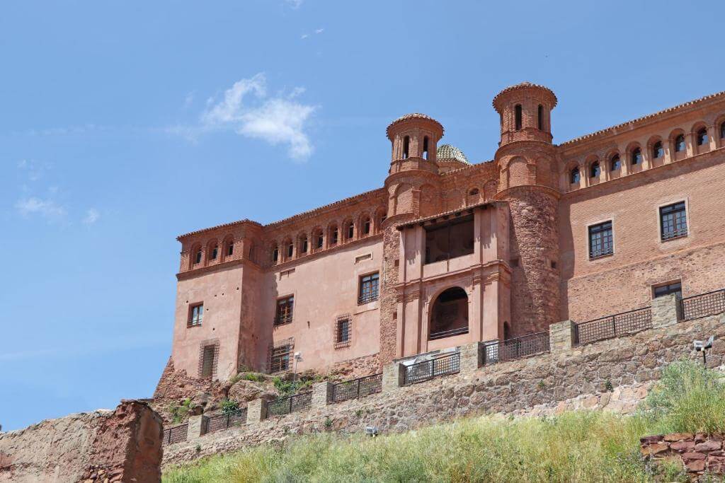 Hospedería Palacio Papa Luna de Illueca - exterior (5)