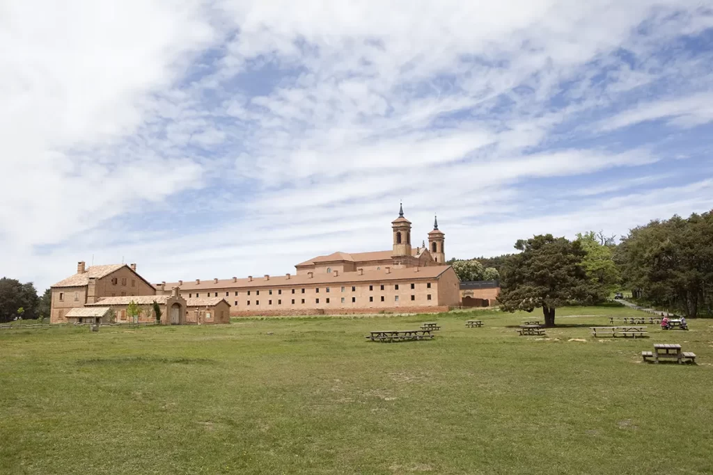 Monasterio Nuevo San Juan de la Peña, pradera